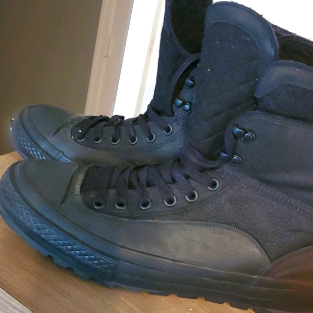 Black High-Top Men's Shoes